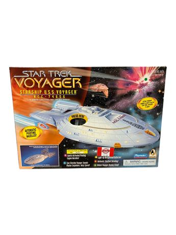 1995 Playmates Star Trek Voyager Star Ship Uss Voyager Ncc-74656