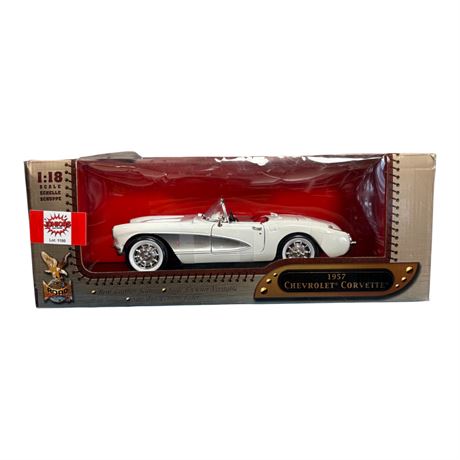 Road Signature 1:18 Die Cast Metal 1957 Chevrolet Corvette, In Original Box