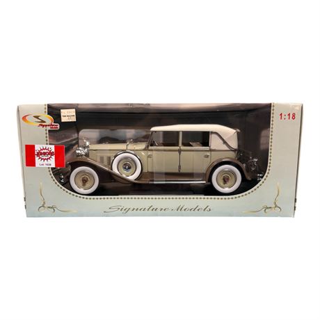 Signature Models 1:18 Die Cast Metal 1930 Packard Brewster, In Original Box