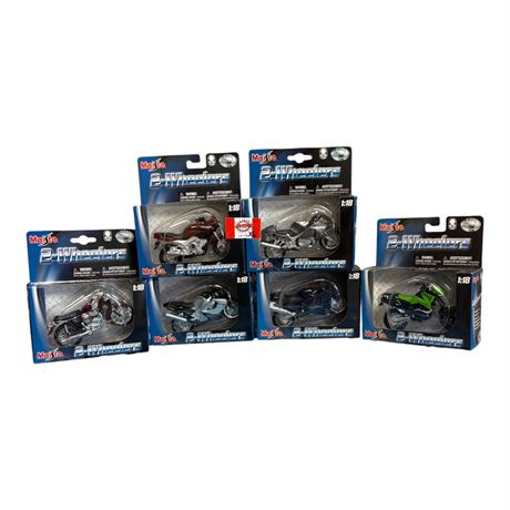 6 Maisto 1:18 Die Cast Metal 2-Wheelers, In Original Boxes