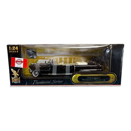 Road Signature 1:24 Die Cast Metal 1956 Cadillac Presidential Parade Car
