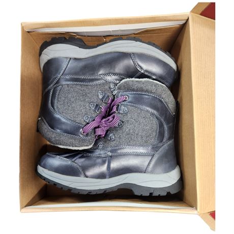 Pair Of Canadiana Grey Ladies Boots, Size 8