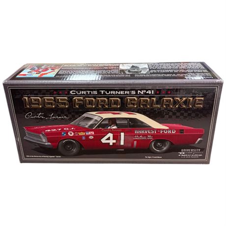 1:24 Die Cast Curtis Turners #41 1965 Ford Galaxie