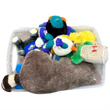 Large Assortment Of Vintage Plushies