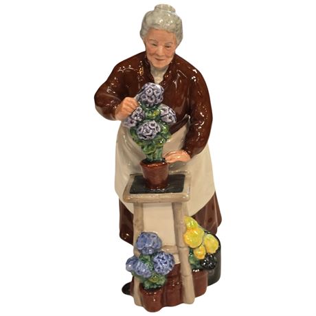 Royal Doulton Porcelain Figurine "Flora"