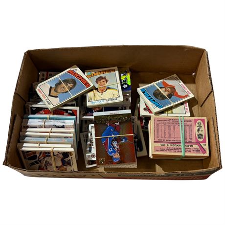 Assorted Vintage Hockey Cards