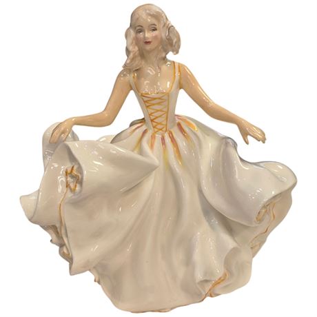 Royal Doulton Porcelain Figurine "Sweet Seventeen"