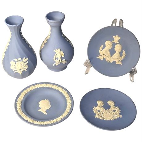 5 Pieces Of Wedgwood