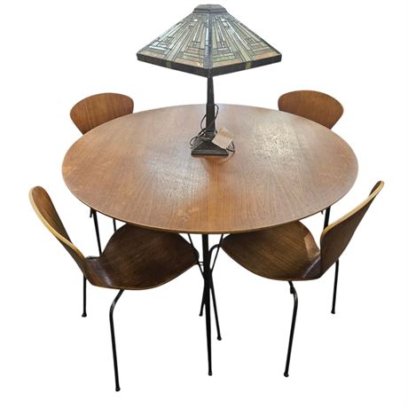 Mid Century Modern Teak Arne Jacobsen Series 7 Table & Chairs