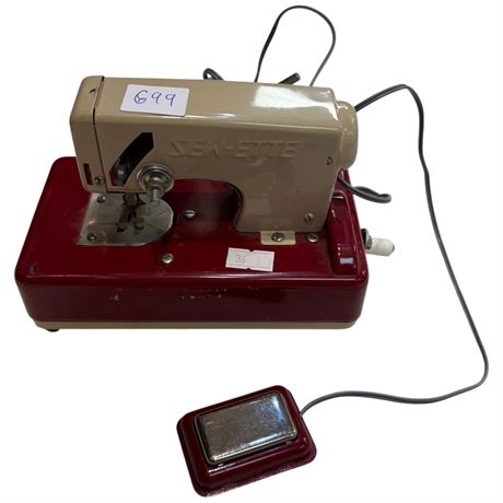 Vintage Sewette Miniature Sewing Machine With Foot Pedal