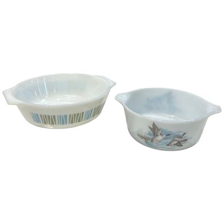 2 Pyrex Bowls