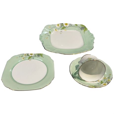 4 Piece Paragon Tea Cup & Plate Set