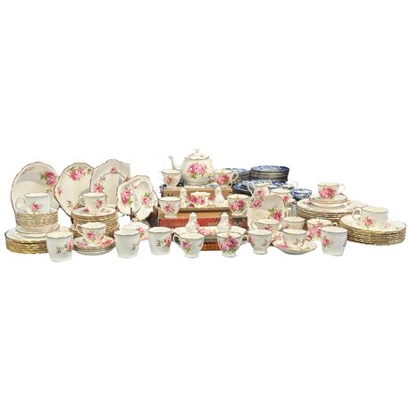 Approx 104 Pieces Of Partial Place Setting Royal Albert "American Beauty"