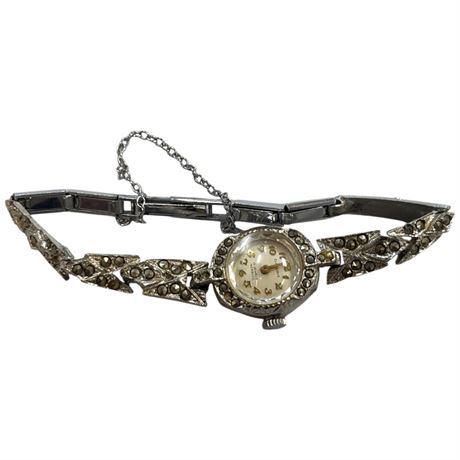 Vintage Classique 17 Jewel Ladies Watch