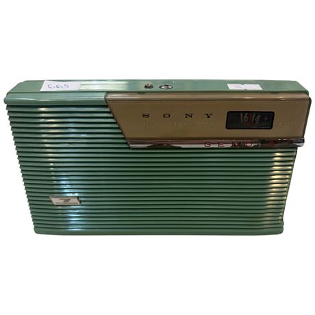 Vintage Sony X100Kc 7 Transistor Travel Radio