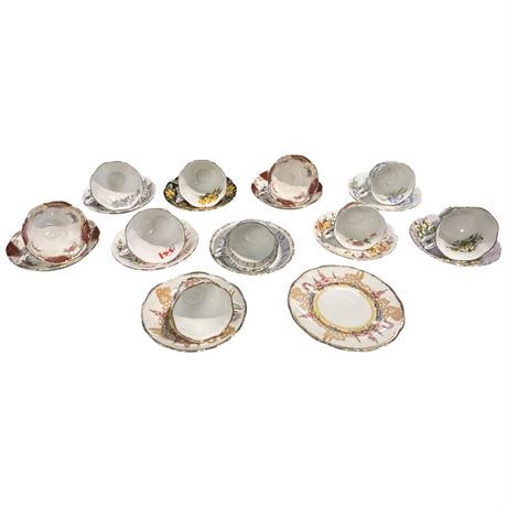 21 Assorted Royal Albert Tea Cups & Saucers